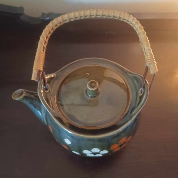 Vintage Mossy Green Ceramic Asian Teapot with Bamboo Wrapped Handle - Picture 8 of 10